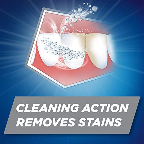 Aquafresh Extreme Clean, Whitening Action, Fluoride Toothpaste for Cavity Pro...