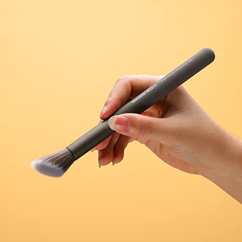 Highlighter Brush, EIGSHOW Professional Angled Highlight Diffuser Brush for C...
