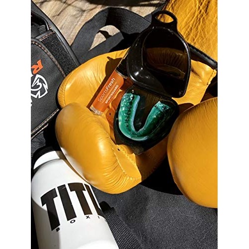 SportsFresh Mouthguard Cleaner Spray - On The Go Mouthpiece Cleaning & Teeth ...