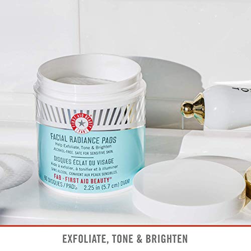 First Aid Beauty Facial Radiance Pads, Exfoliating Pads with AHA, 60 Count