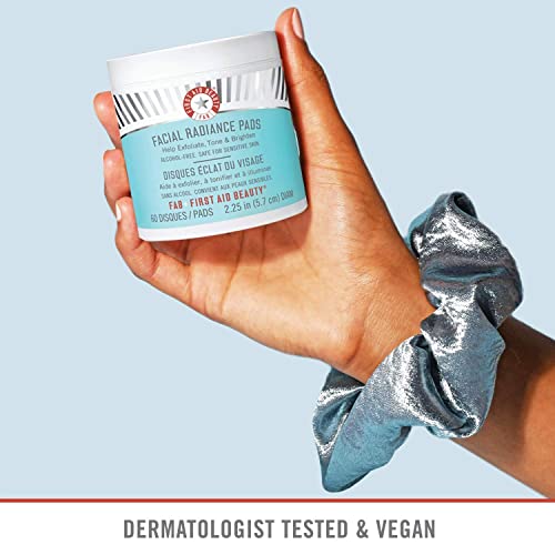 First Aid Beauty Facial Radiance Pads, Exfoliating Pads with AHA, 60 Count