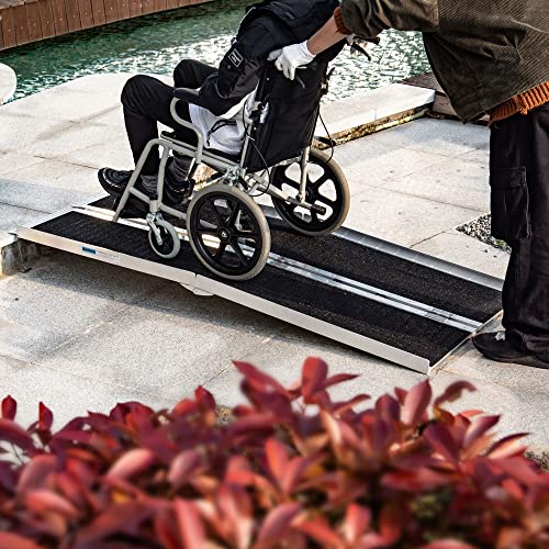 HOMCOM Aluminum Portable Skidproof PVC Carpeted Folding Wheelchair Ramp, 6'
