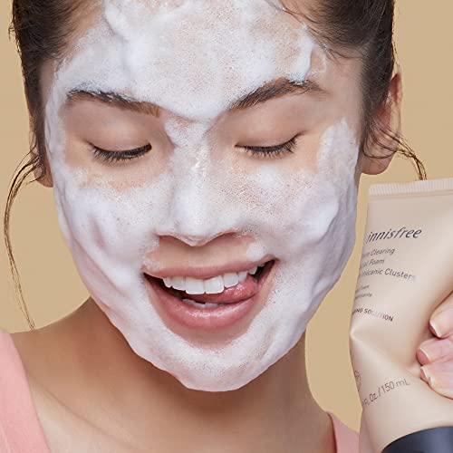 innisfree Pore Clearing Facial Foam with Volcanic Clusters Face Cleanser