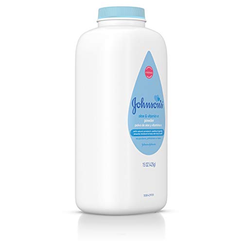 Johnson's Baby Powder, Naturally Derived Cornstarch with Aloe & Vitamin E for...