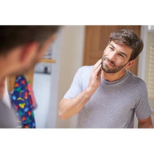 Philips Norelco Multigroomer All-in-One Trimmer Series 3000, 13 Piece Mens Gr...