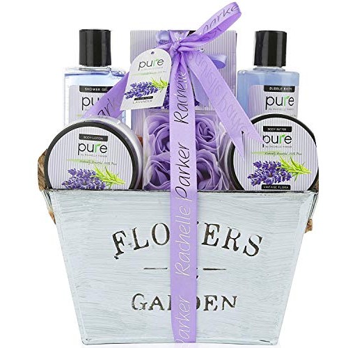 Lavender Essential Oil Spa Basket For Women. Premium Deluxe Bath Care Basket ...