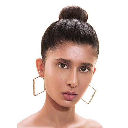 SUGAR Cosmetics Bling Leader Illuminating Moisturizer - 02 Pink Trippin' - Co...