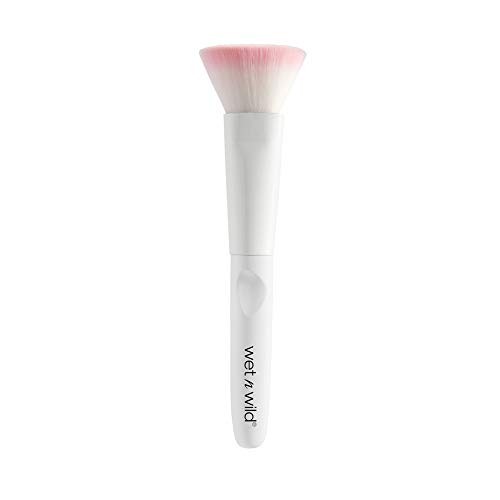 wet n wild Makeup Brush| Flat Top Kabuki Brush| For Liquid & Mineral Foundati...